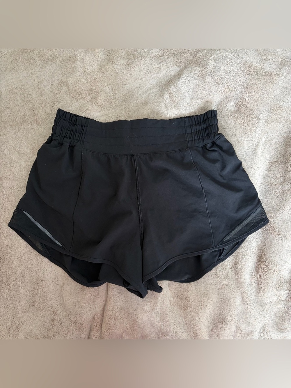 Lululemon Athletica Hotty Hot High Rise 2.5”
